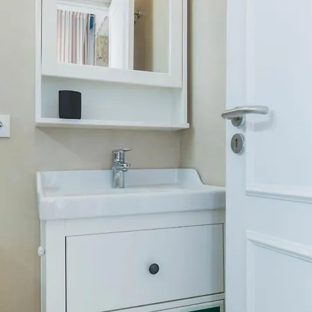 Lovelystay - Peaceful I Apartament