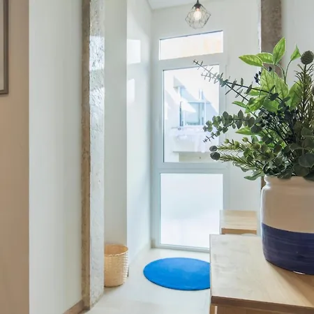 Lovelystay - Peaceful I Apartament *